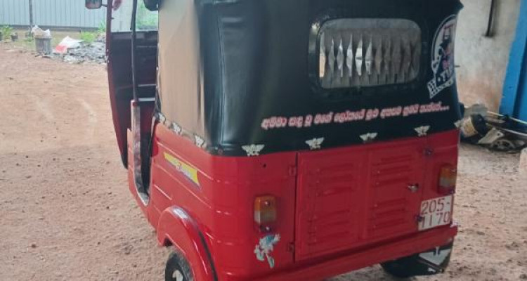 BAJAJ 1999 2 STROKE