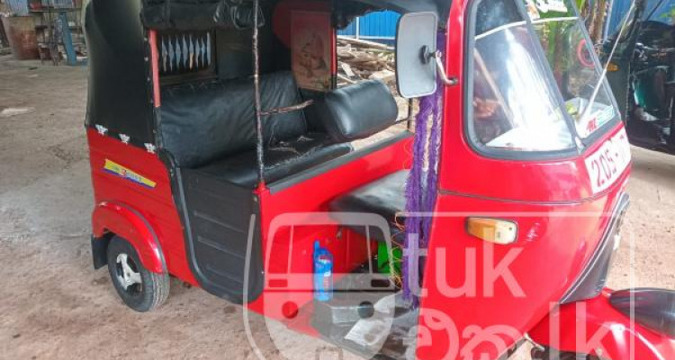 BAJAJ 1999 2 STROKE