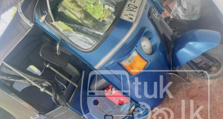 BAJAJ 2011 4 STROKE