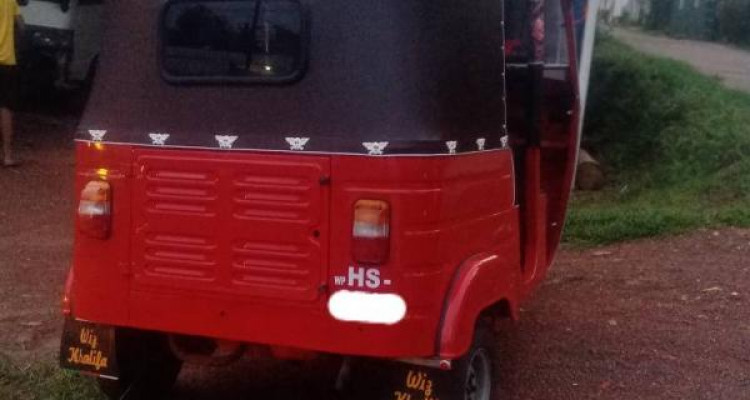 BAJAJ 2004 2 STROKE