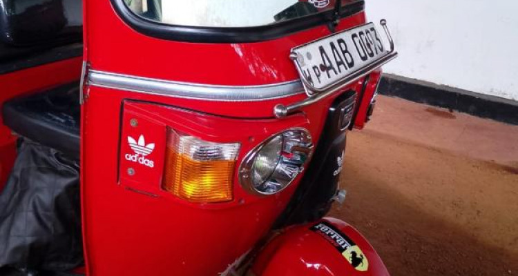 BAJAJ 2012 4 STROKE
