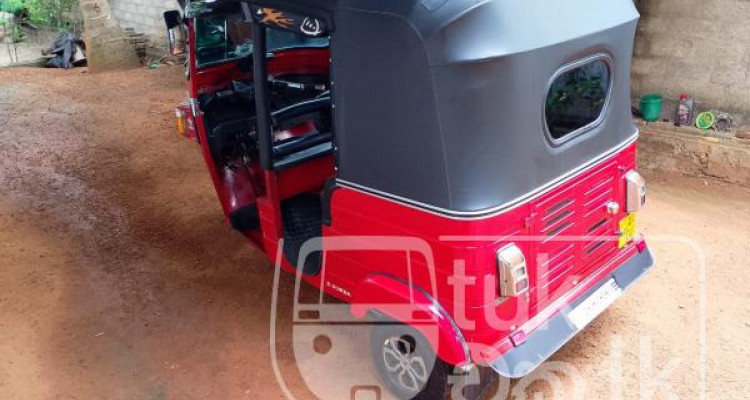 BAJAJ 2012 4 STROKE