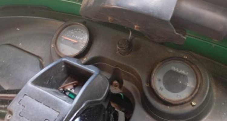 BAJAJ 2012 2 STROKE