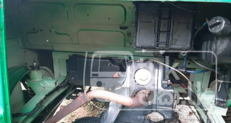 BAJAJ 2009 4 STROKE
