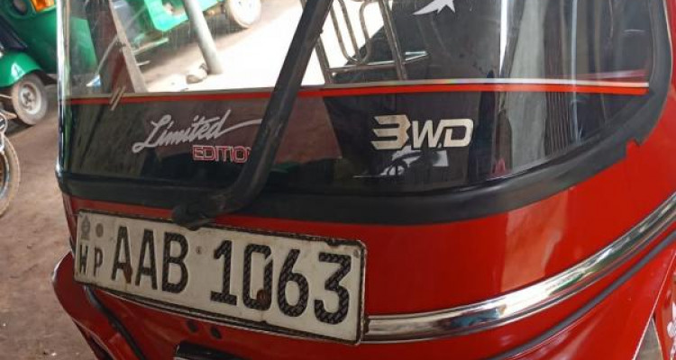 BAJAJ 2012 4 STROKE