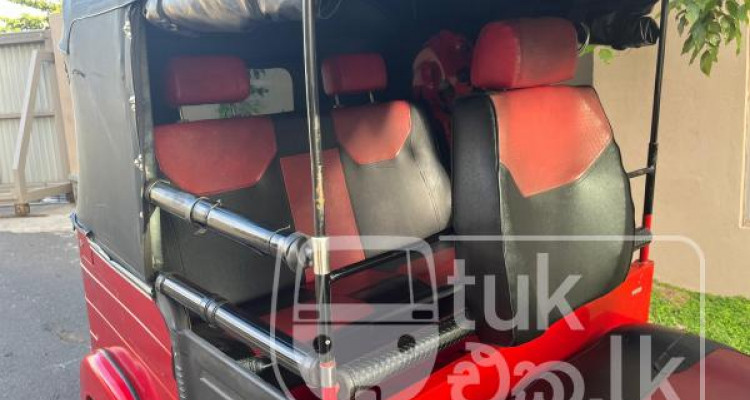 BAJAJ 2018 4 STROKE
