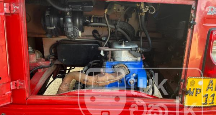 BAJAJ 2018 4 STROKE
