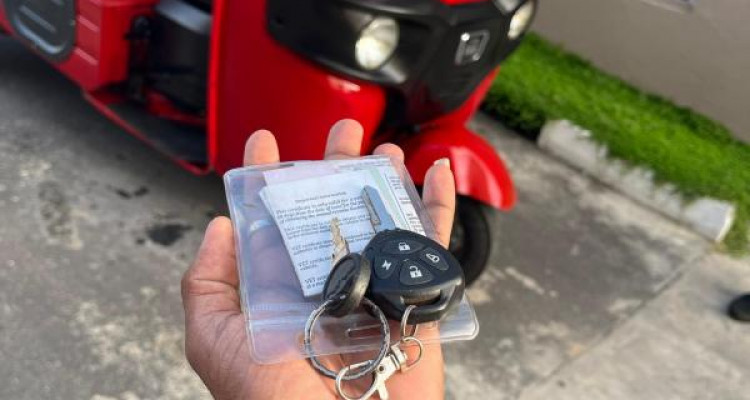 BAJAJ 2018 4 STROKE