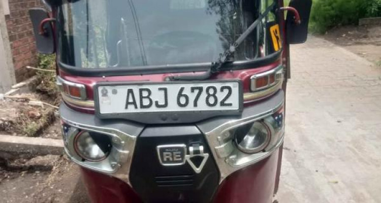BAJAJ 2016 4 STROKE