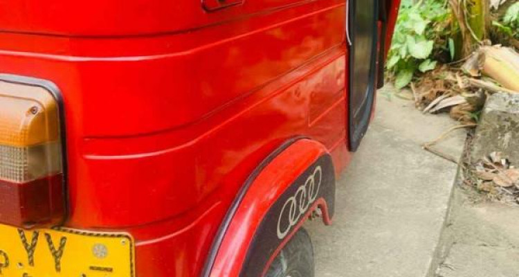 BAJAJ 2012 4 STROKE