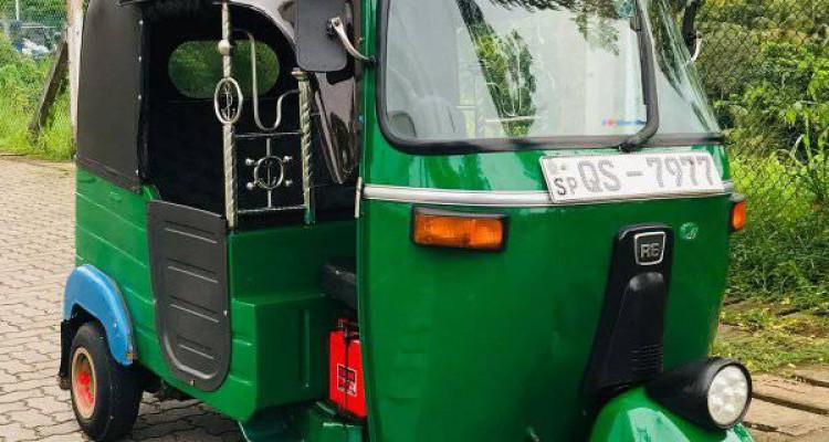 BAJAJ 2009 4 STROKE