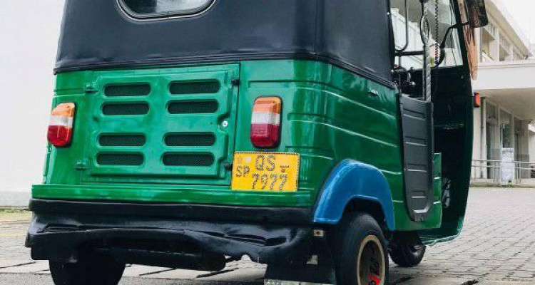 BAJAJ 2009 4 STROKE
