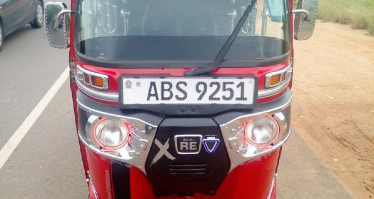 BAJAJ 2019 4 STROKE