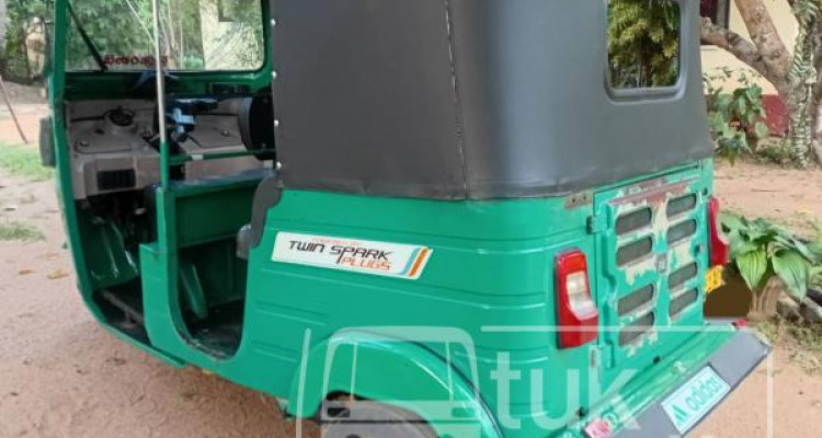 BAJAJ 2015 4 STROKE