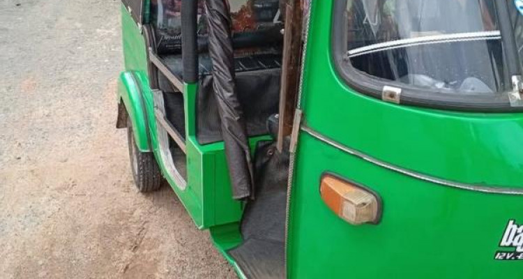 BAJAJ 1998 2 STROKE