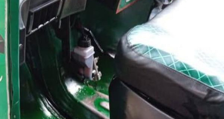 BAJAJ 2015 4 STROKE