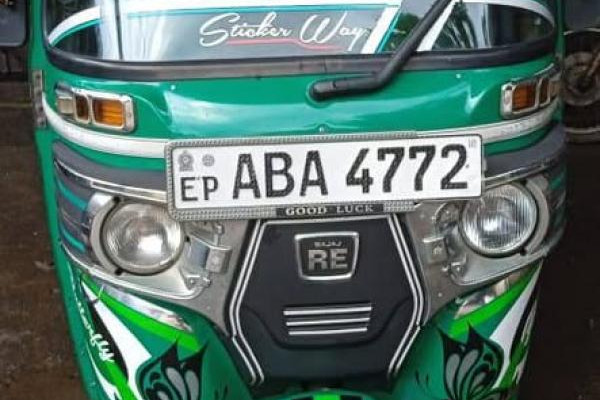 BAJAJ 2015 4 STROKE