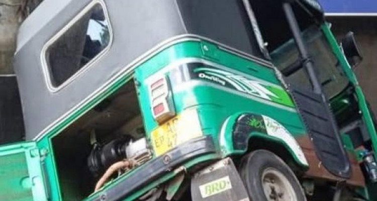 BAJAJ 2015 4 STROKE