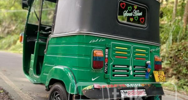 BAJAJ 2012 4 STROKE