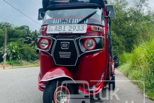 BAJAJ 2015 4 STROKE