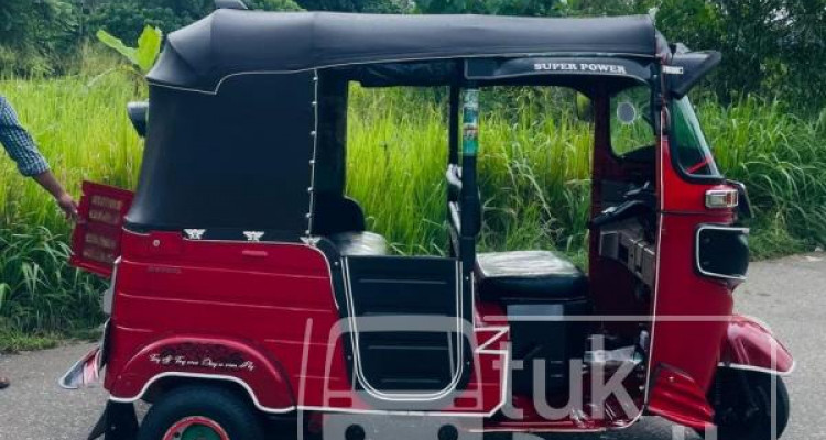 BAJAJ 2015 4 STROKE