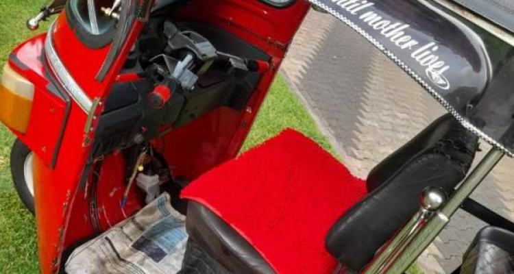 BAJAJ 2013 4 STROKE