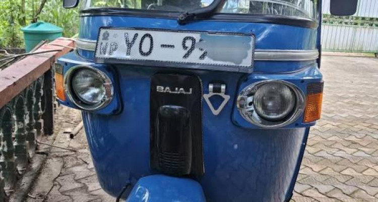 BAJAJ 2011 4 STROKE