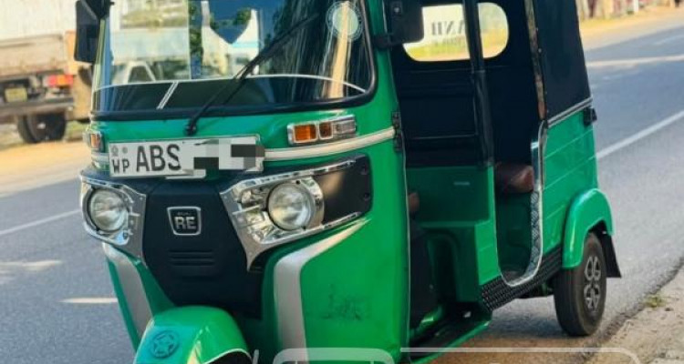 BAJAJ 2019 4 STROKE