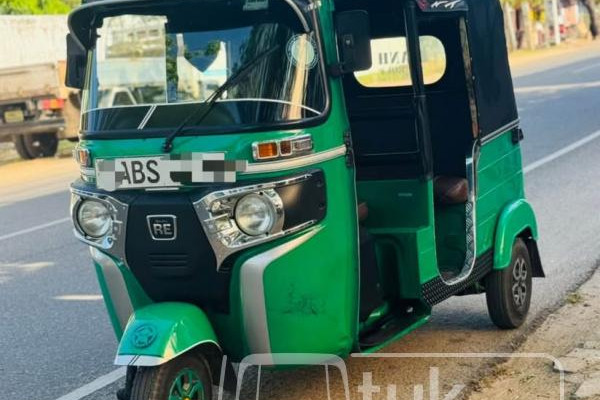 BAJAJ 2019 4 STROKE