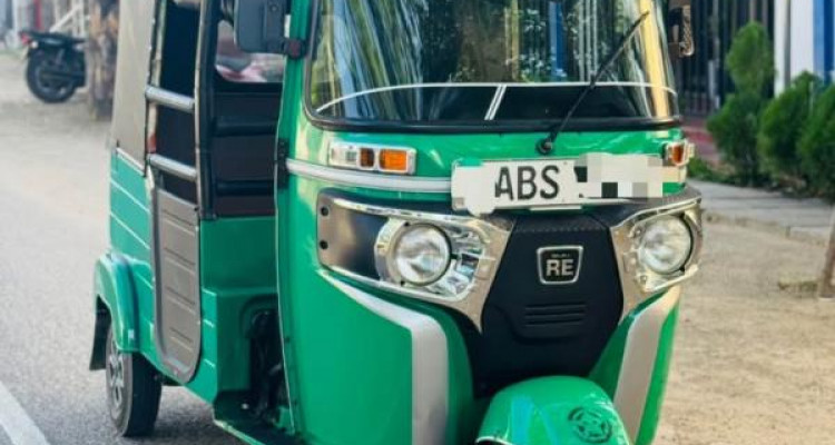 BAJAJ 2019 4 STROKE
