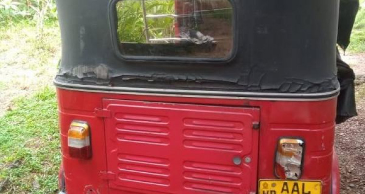 BAJAJ 2013 4 STROKE