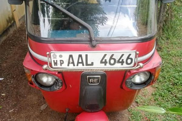 BAJAJ 2013 4 STROKE