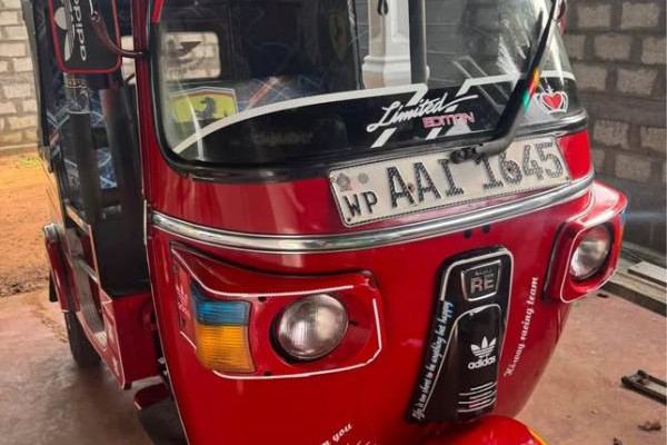 BAJAJ 2013 4 STROKE