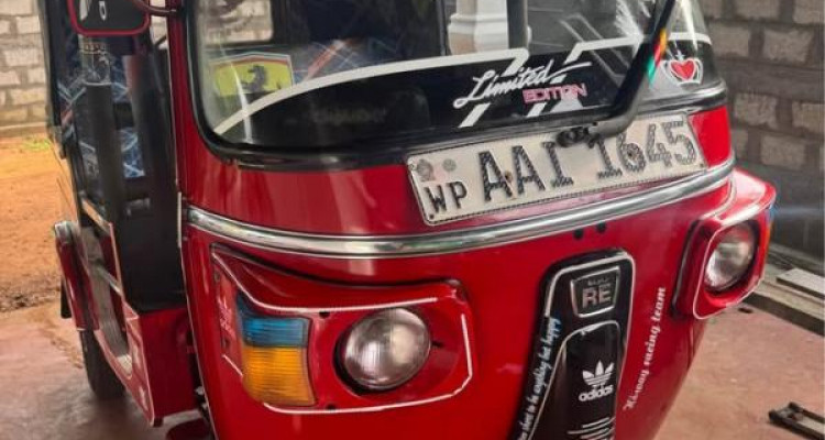 BAJAJ 2013 4 STROKE