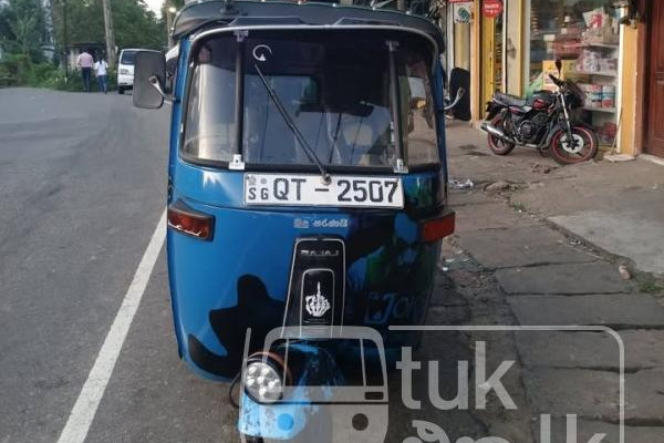BAJAJ 2009 4 STROKE