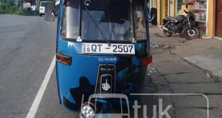 BAJAJ 2009 4 STROKE