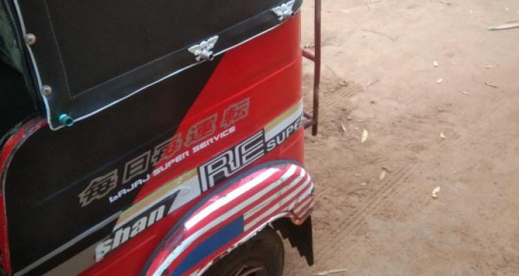 BAJAJ 1999 2 STROKE