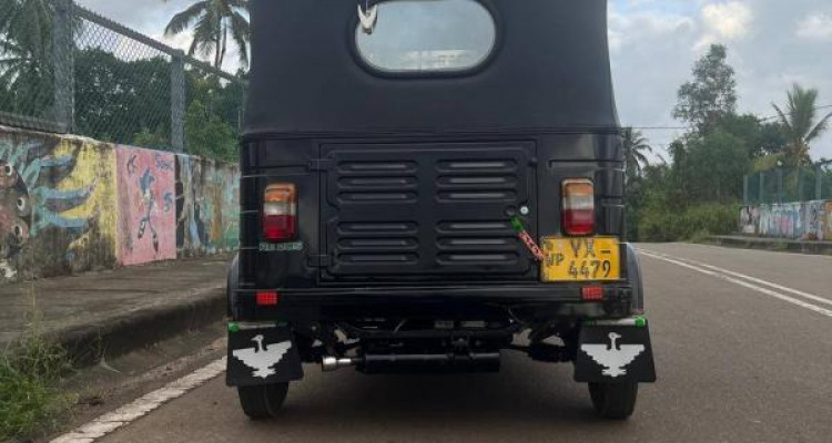 BAJAJ 2012 4 STROKE