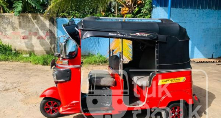 BAJAJ 2015 4 STROKE