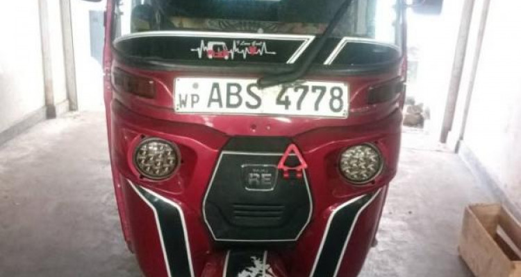 BAJAJ 2018 4 STROKE