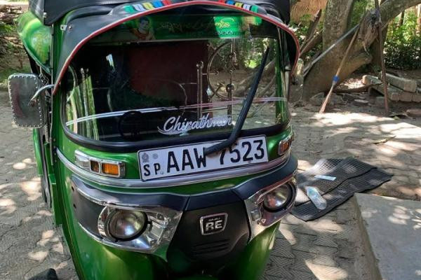 BAJAJ 2015 4 STROKE