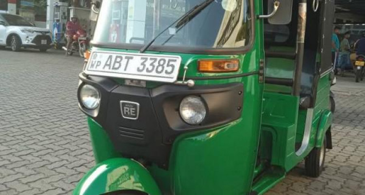 BAJAJ 2019 4 STROKE