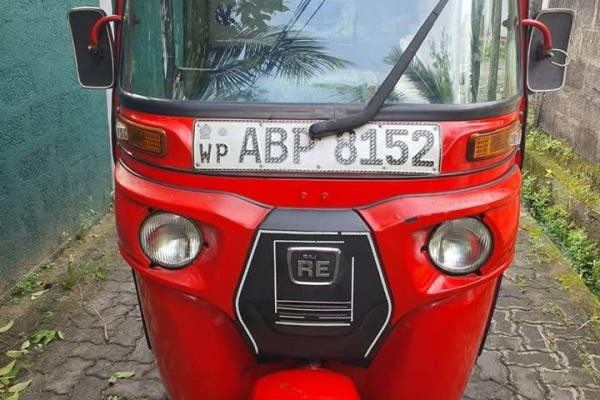 BAJAJ 2017 4 STROKE
