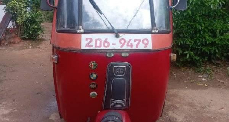 BAJAJ 1999 2 STROKE