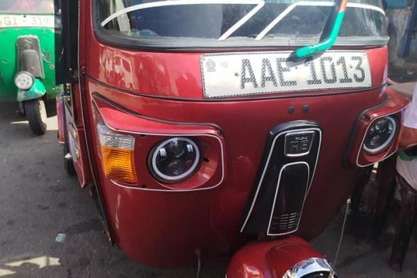 BAJAJ 2014 4 STROKE