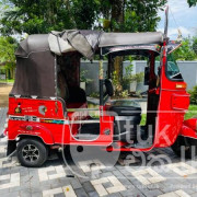BAJAJ 2015 4 STROKE