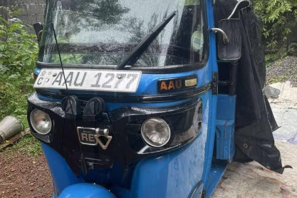 BAJAJ 2014 4 STROKE
