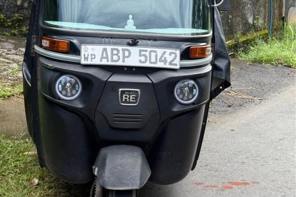 BAJAJ 2017 4 STROKE