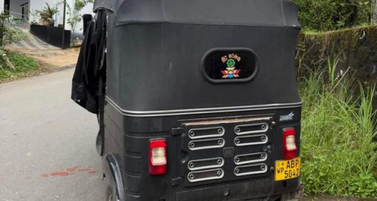 BAJAJ 2017 4 STROKE