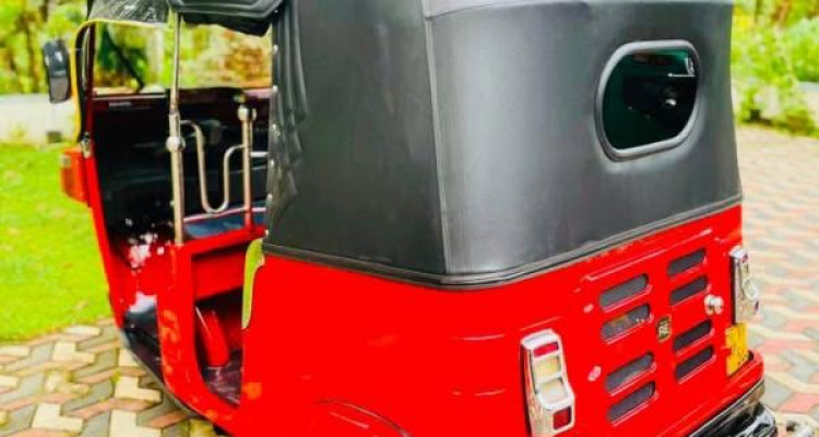 BAJAJ 2012 4 STROKE